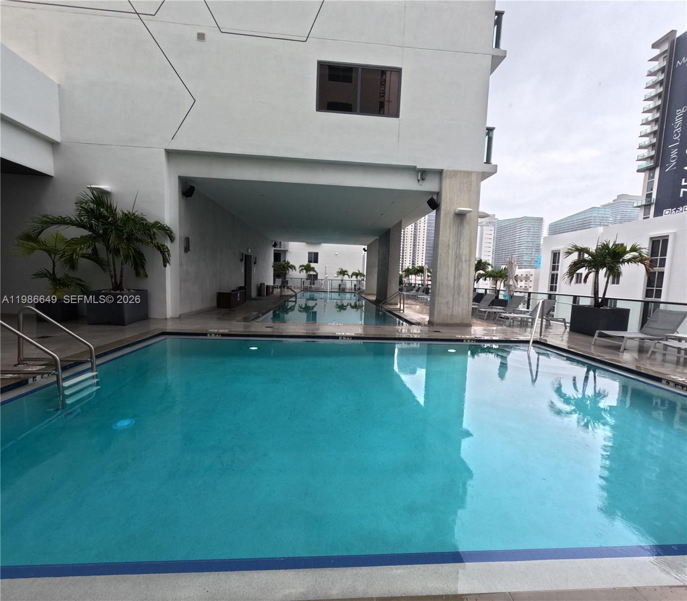 SMART BRICKELL LODGING 1 - Residential