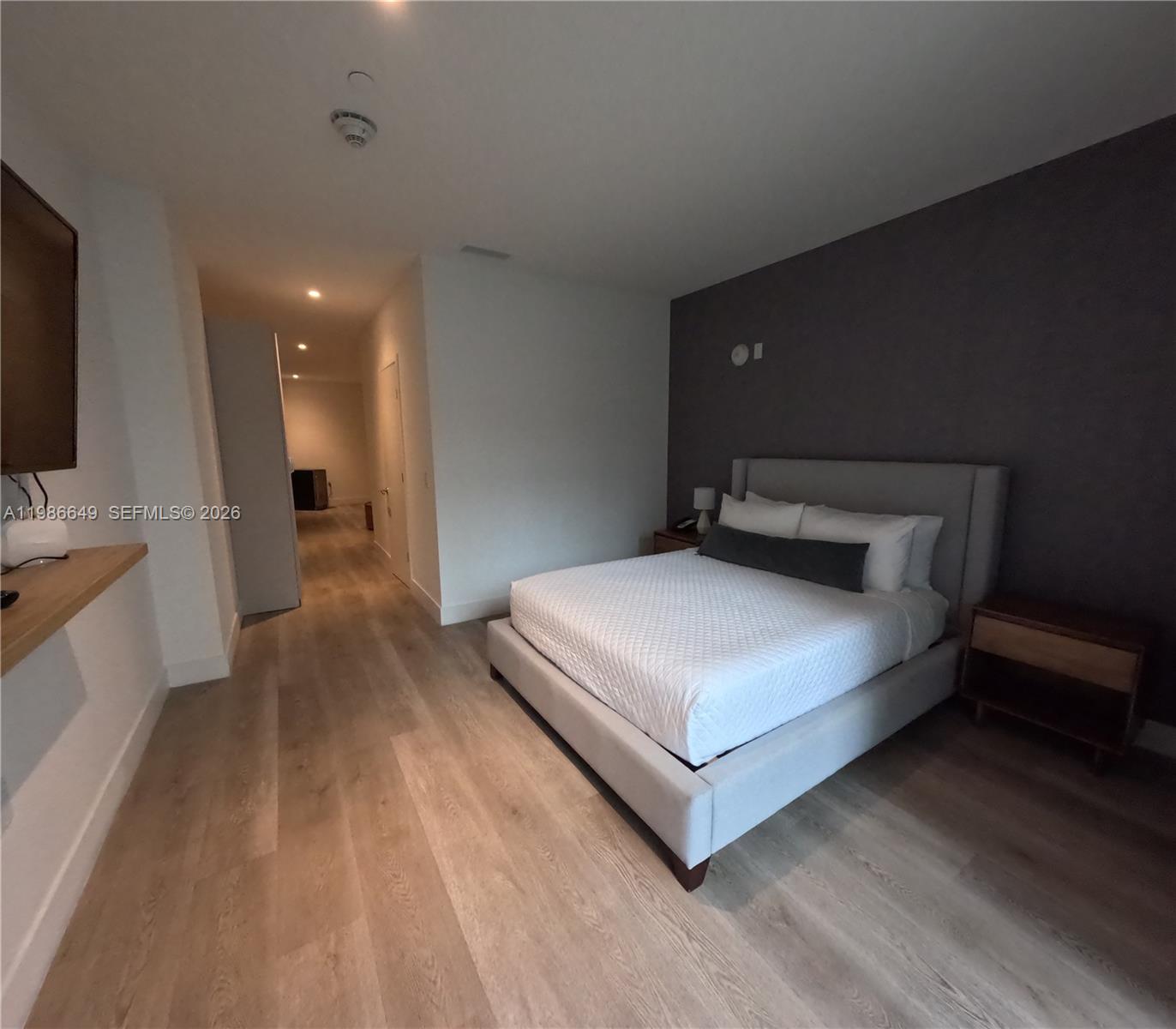 SMART BRICKELL LODGING 1 - Residential