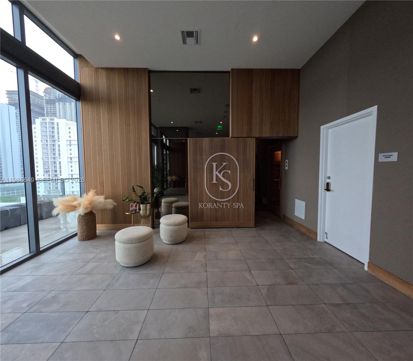 SMART BRICKELL LODGING 1 - Residential