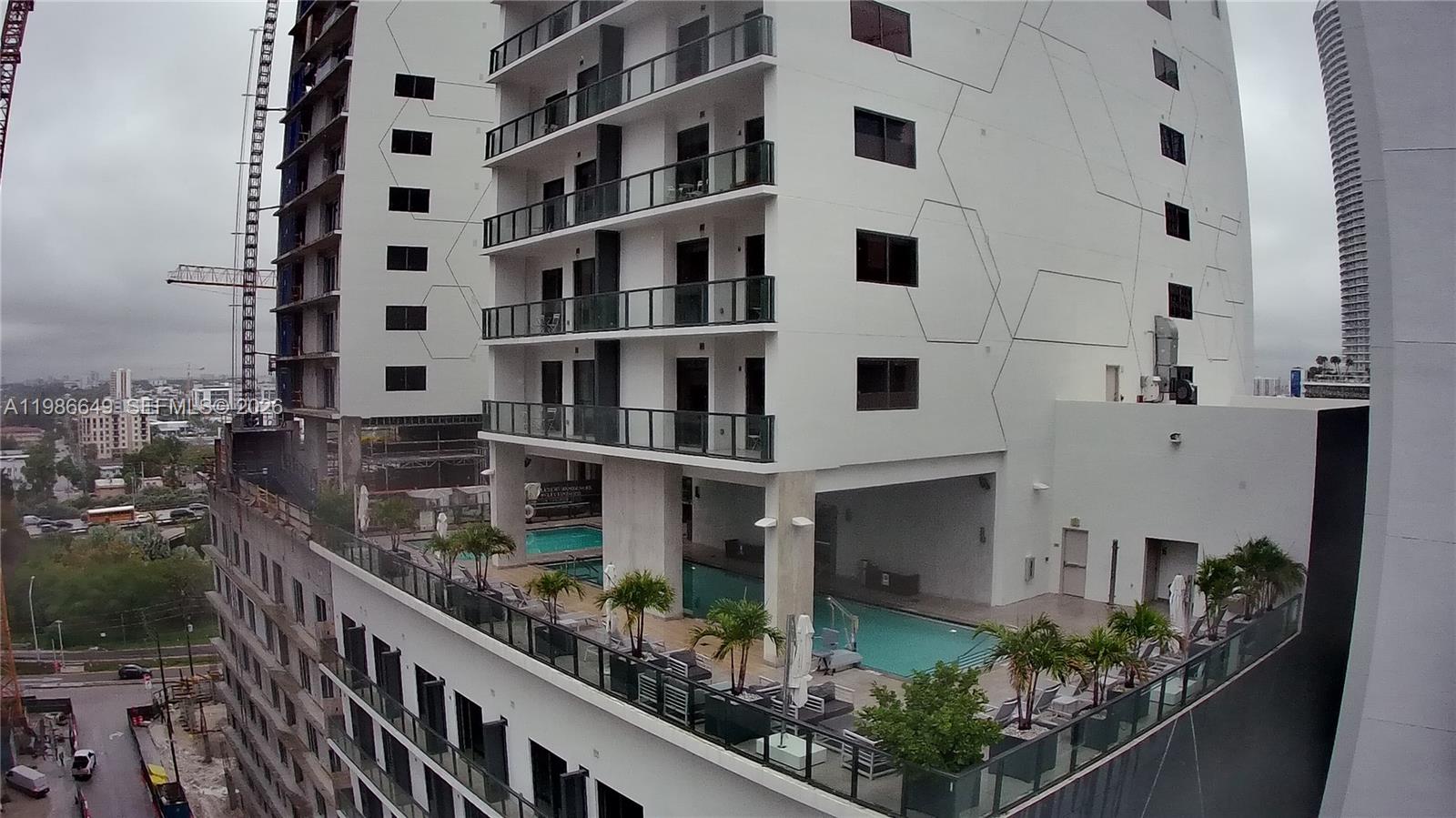 SMART BRICKELL LODGING 1 - Residential
