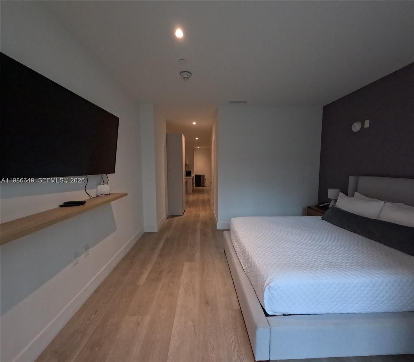 SMART BRICKELL LODGING 1 - Residential