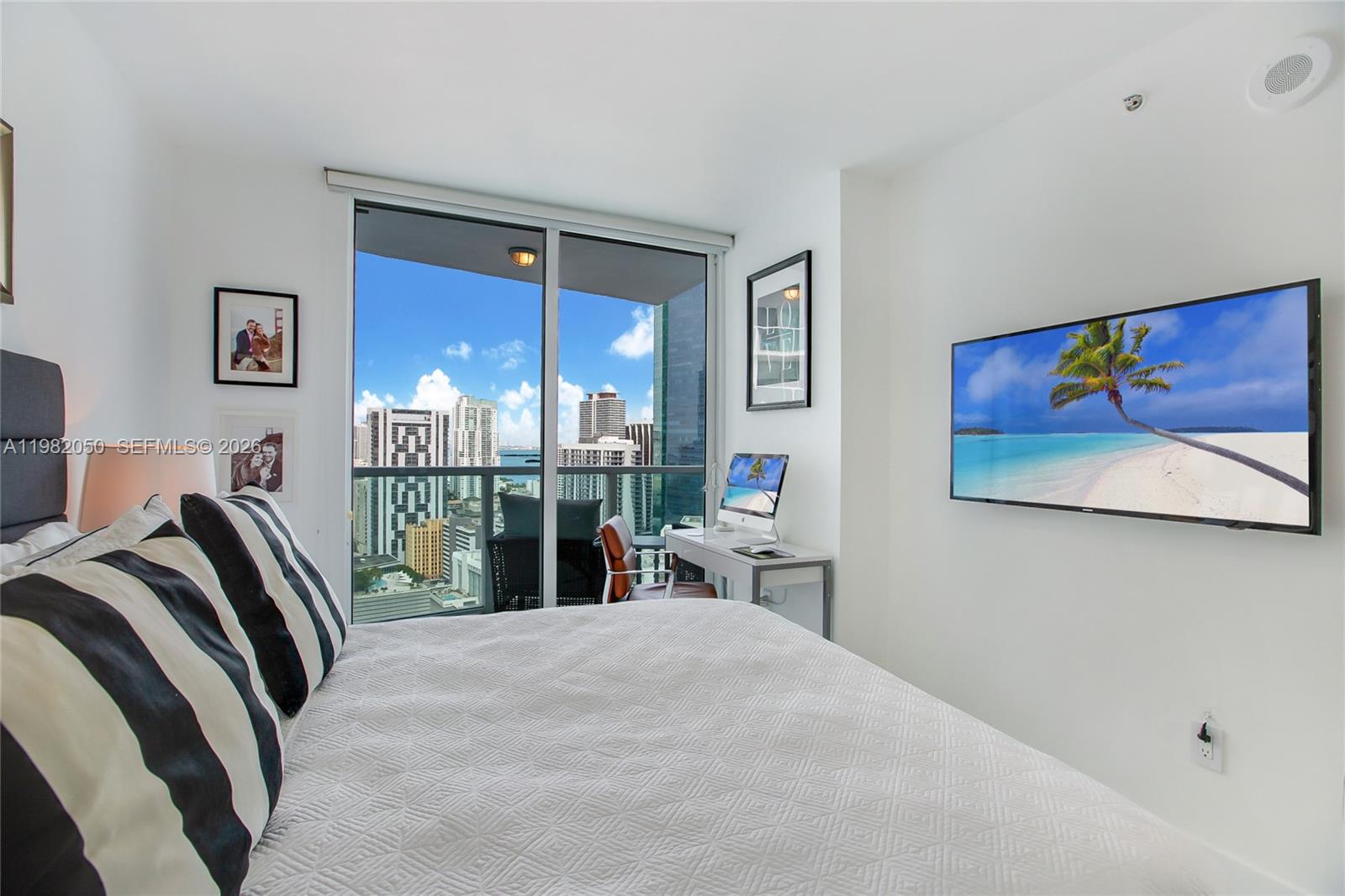 BRICKELL ON THE RIVER S T - Residential Lease