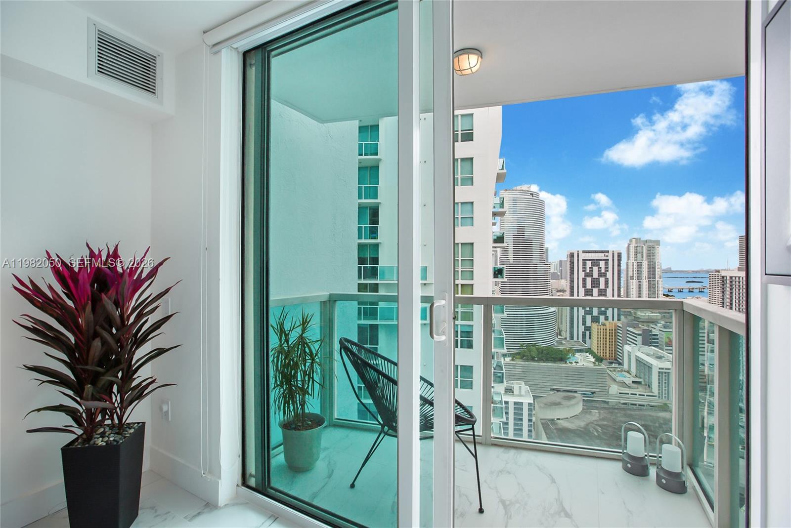 BRICKELL ON THE RIVER S T - Residential Lease