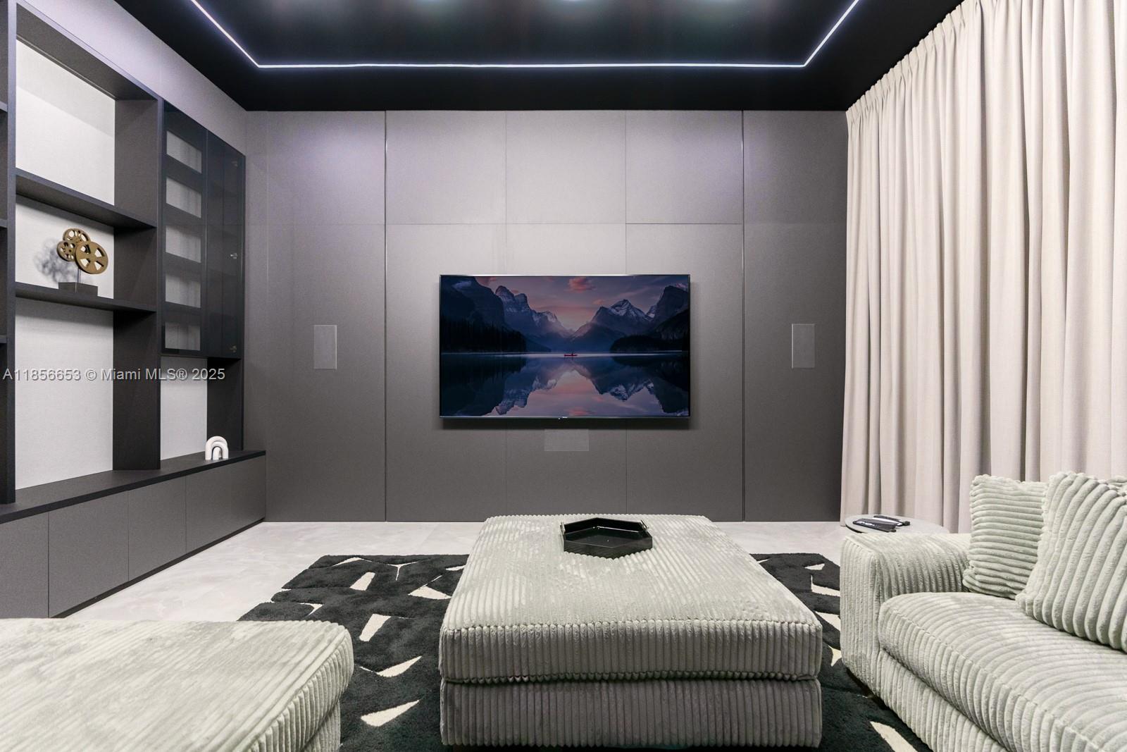 SWEETWATER ESTS SUB - Residential