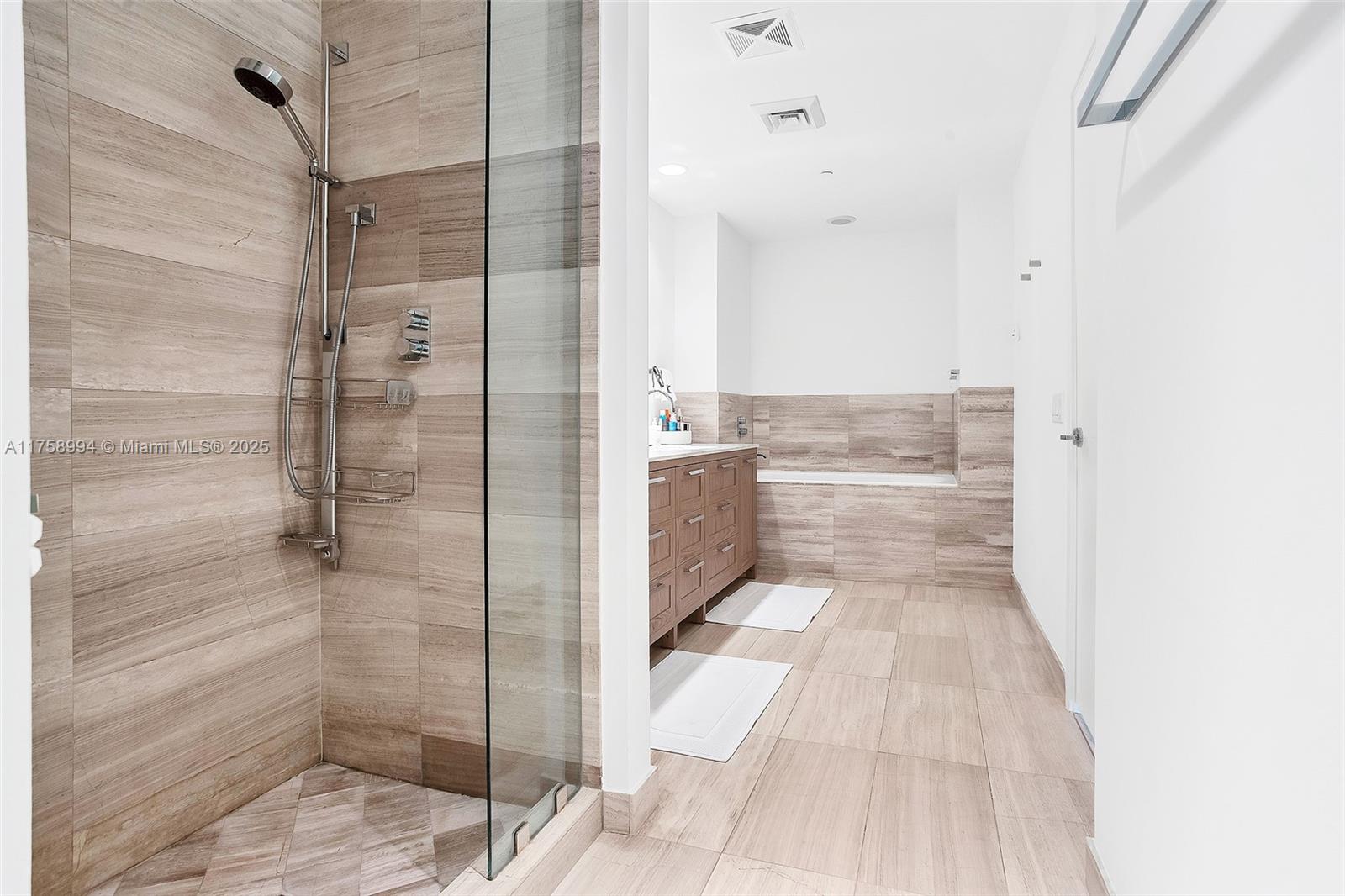 OCEANA KEY BISCAYNE CONDO - Residential