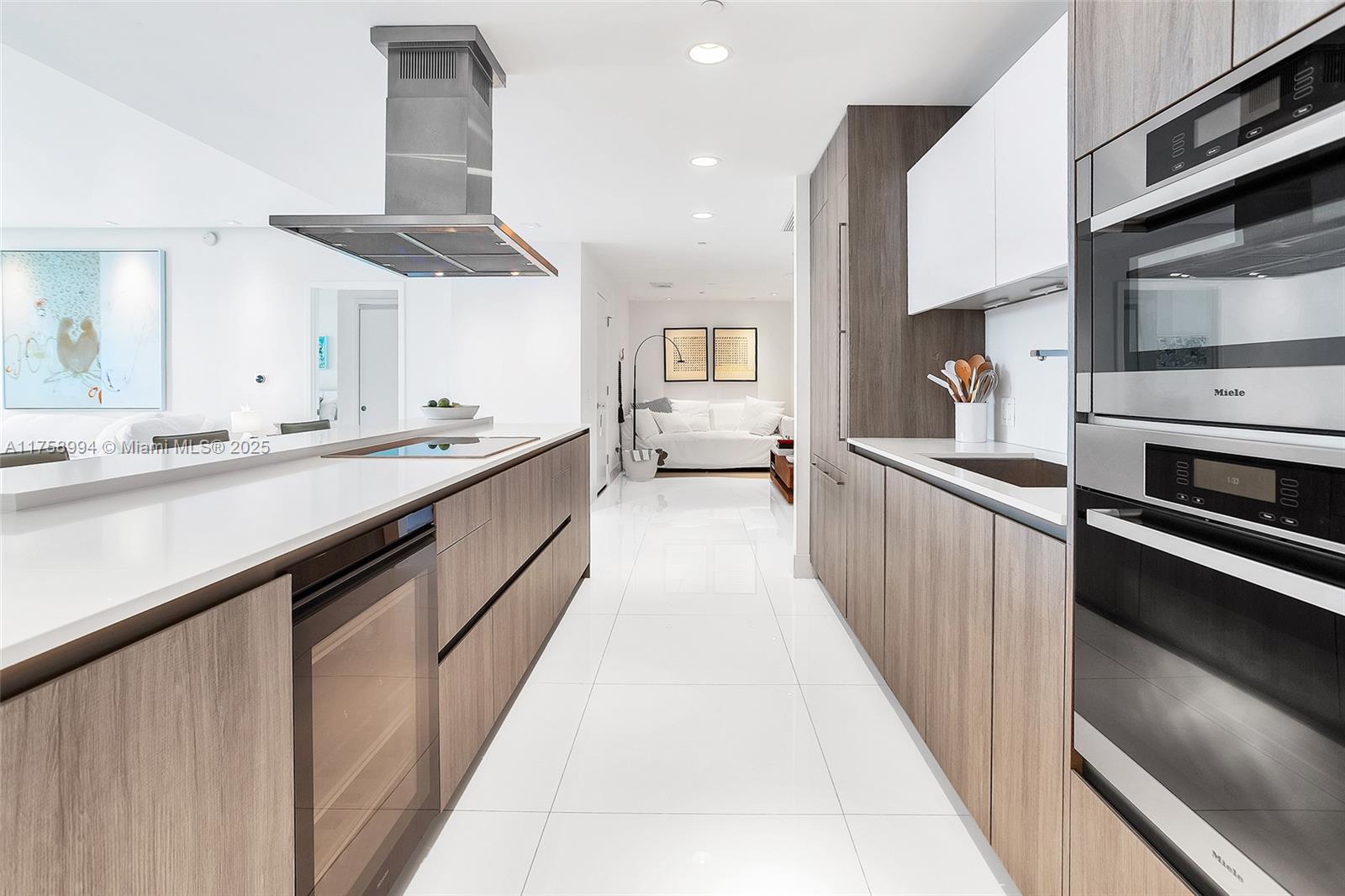 OCEANA KEY BISCAYNE CONDO - Residential