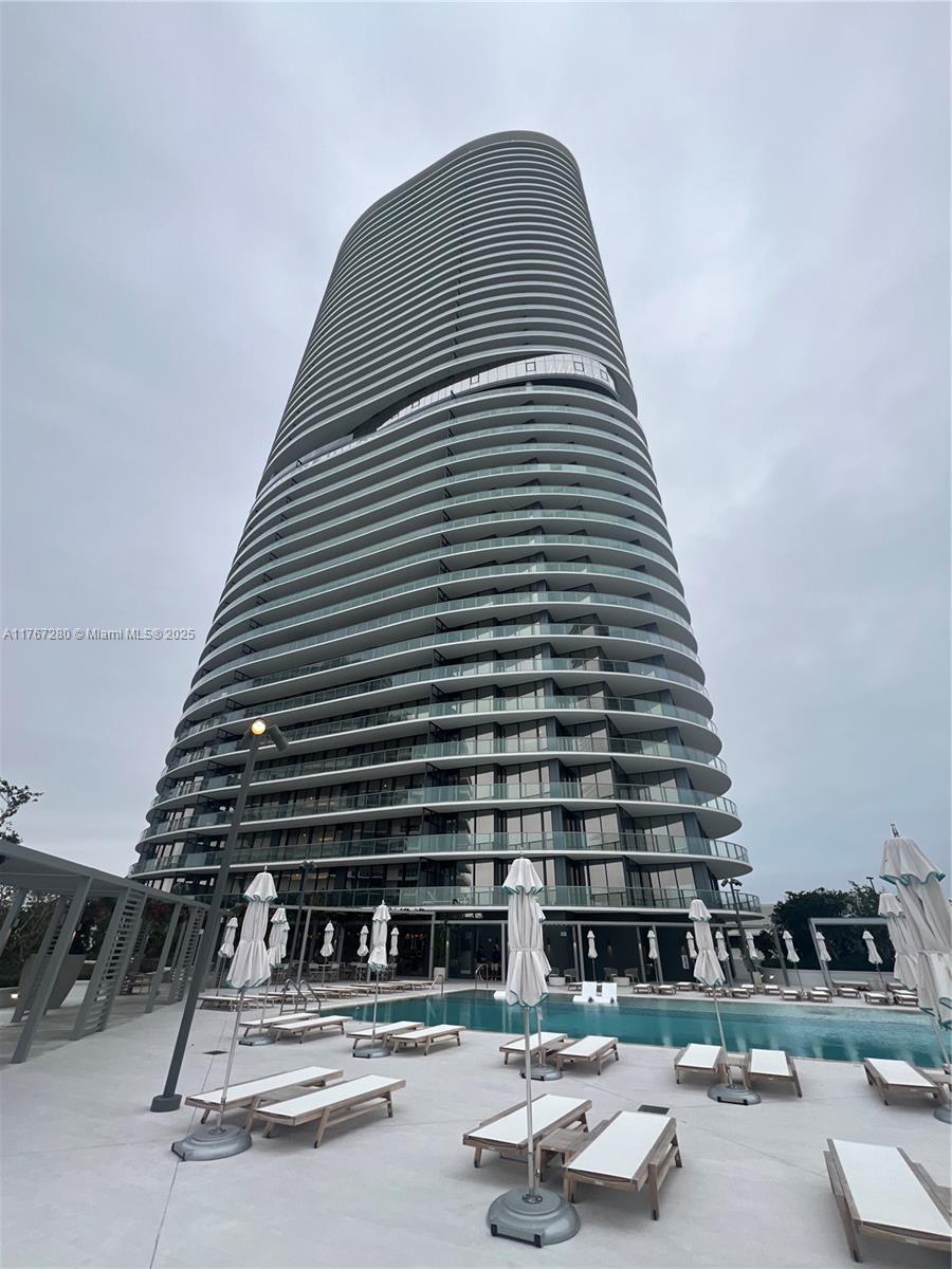500 Alton Rd 1008, Miami Beach, Miami-Dade County, Florida - 1 Bedrooms  
2 Bathrooms - 