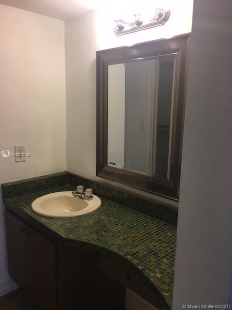 Dadeland Park Condo - Residential Lease