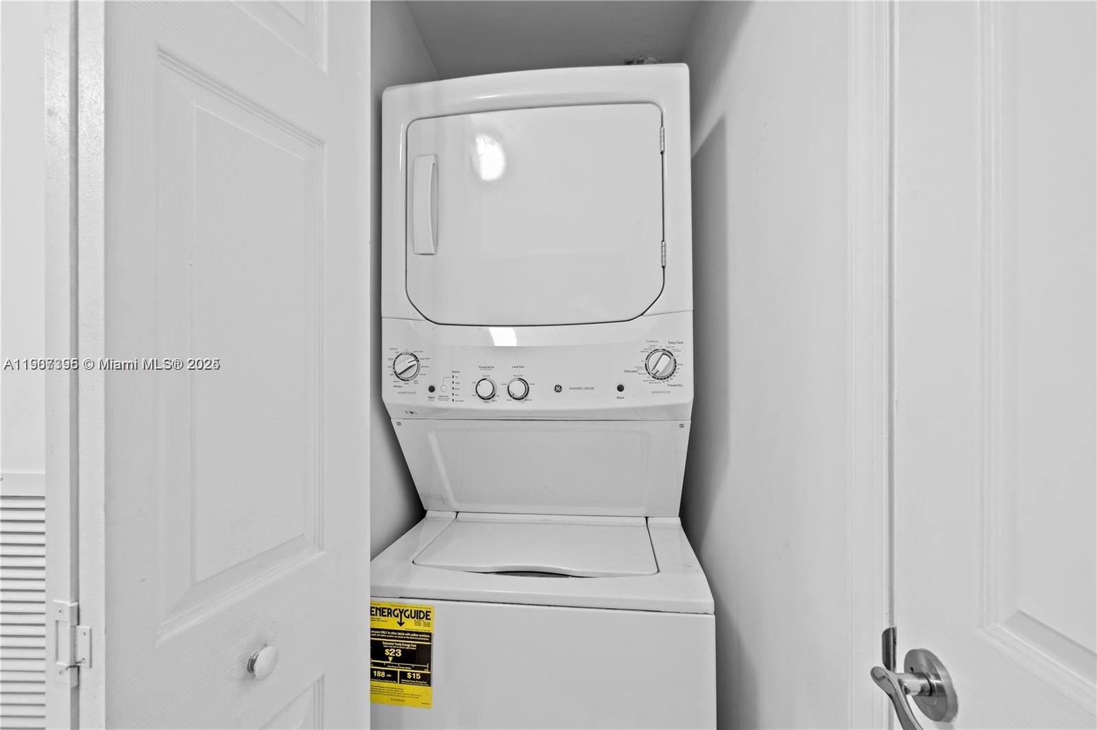 CASABLANCA VILLAS CONDO - Residential Lease