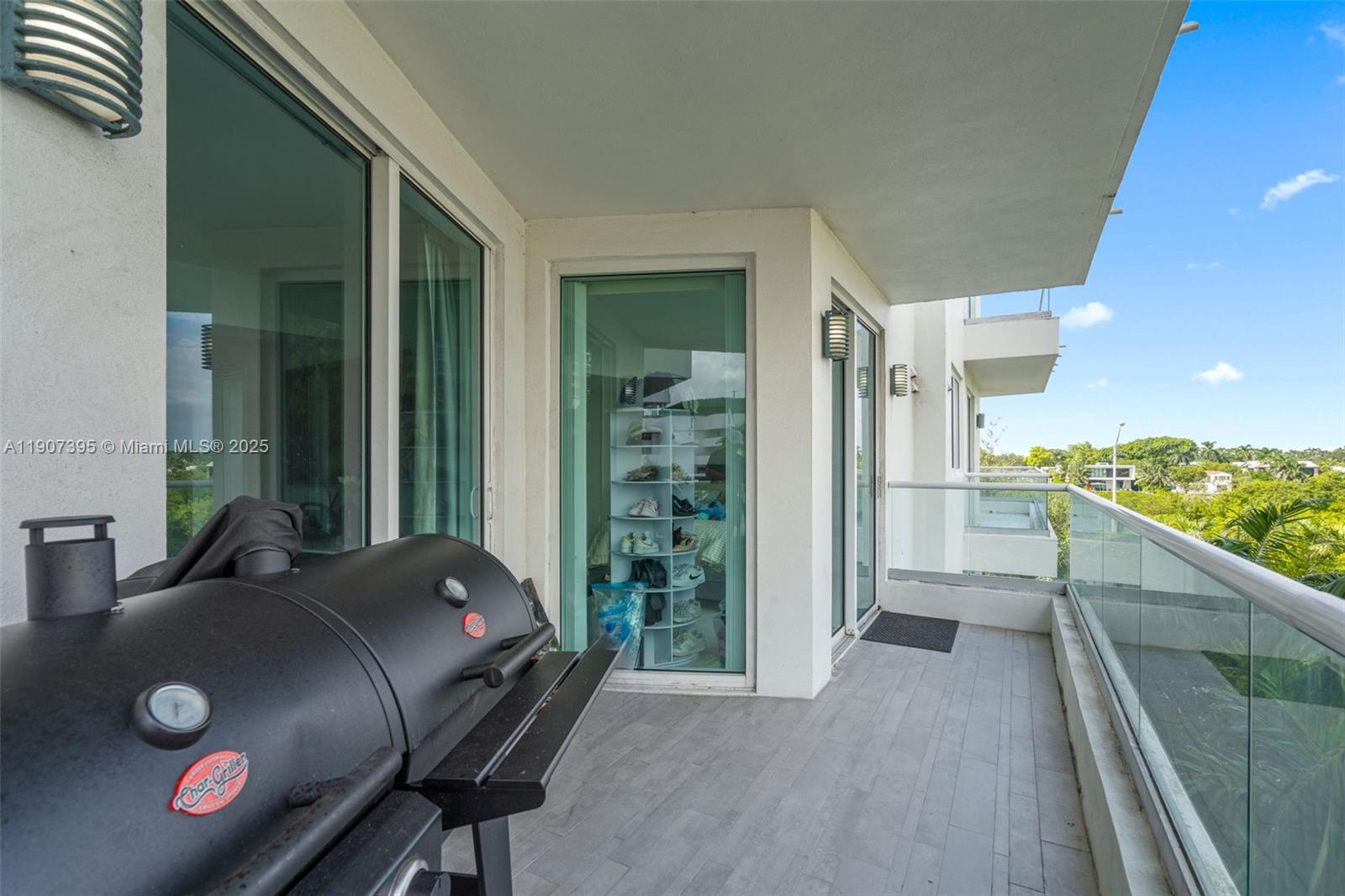 CASABLANCA VILLAS CONDO - Residential Lease