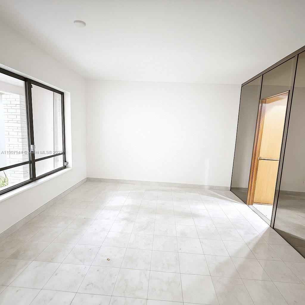 1915 Country Club Prado