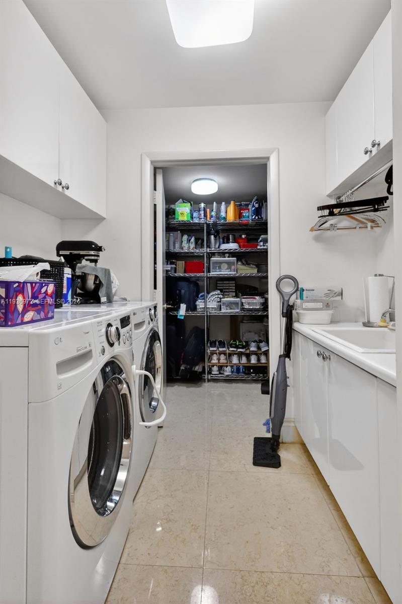 2600 ISL BLVD WILLIAMS IS - Residential