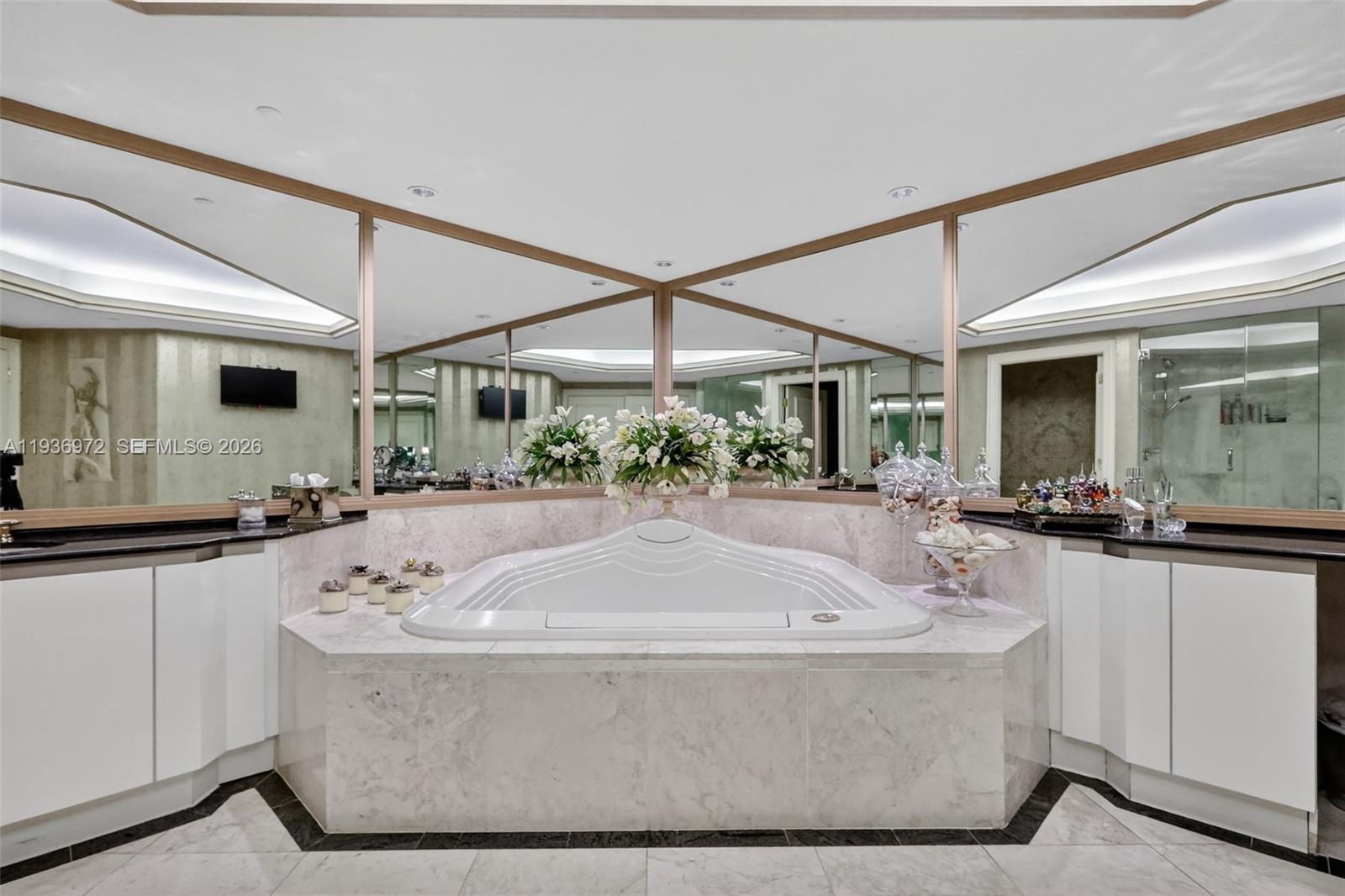 2600 ISL BLVD WILLIAMS IS - Residential