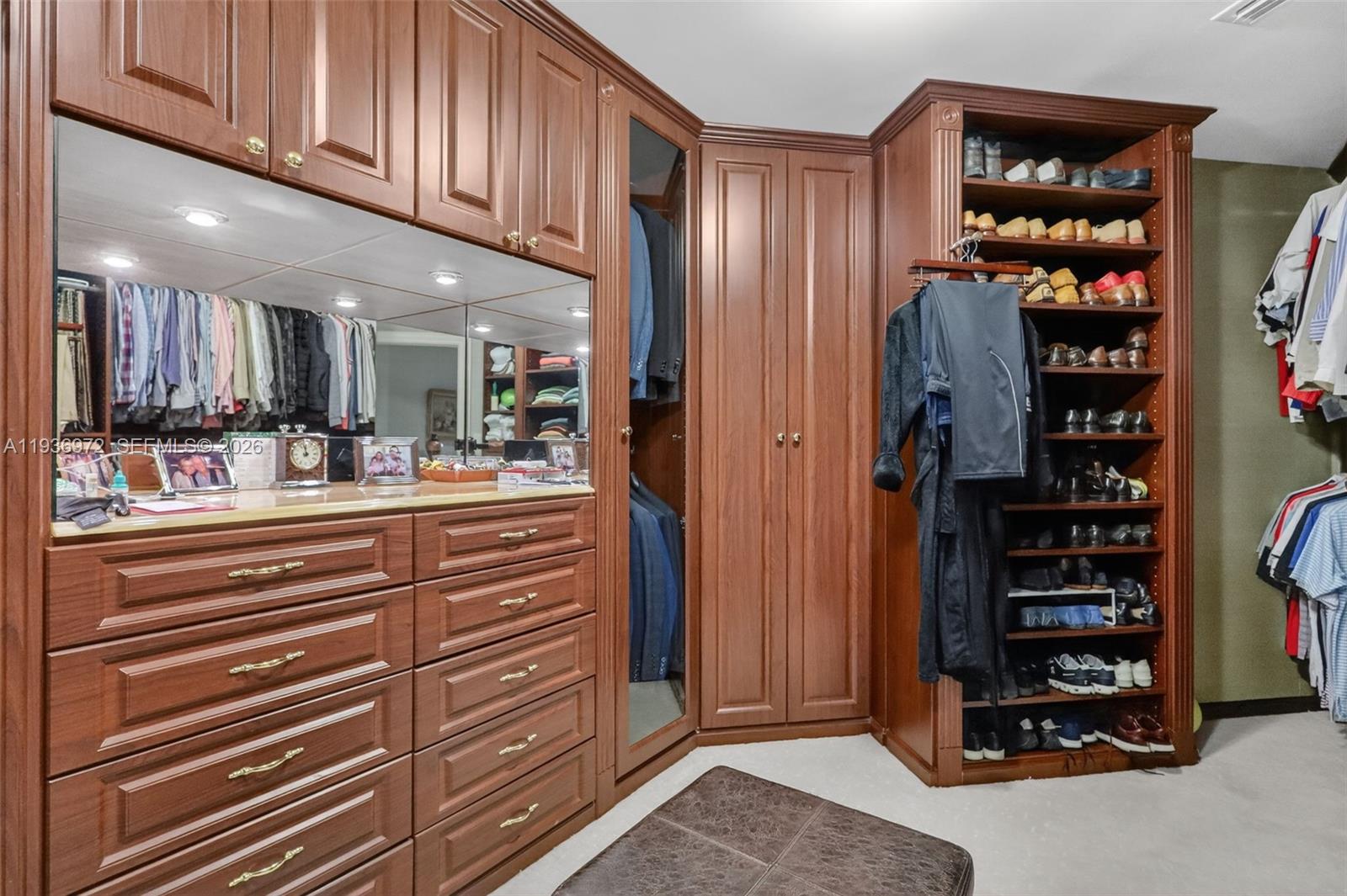 2600 ISL BLVD WILLIAMS IS - Residential