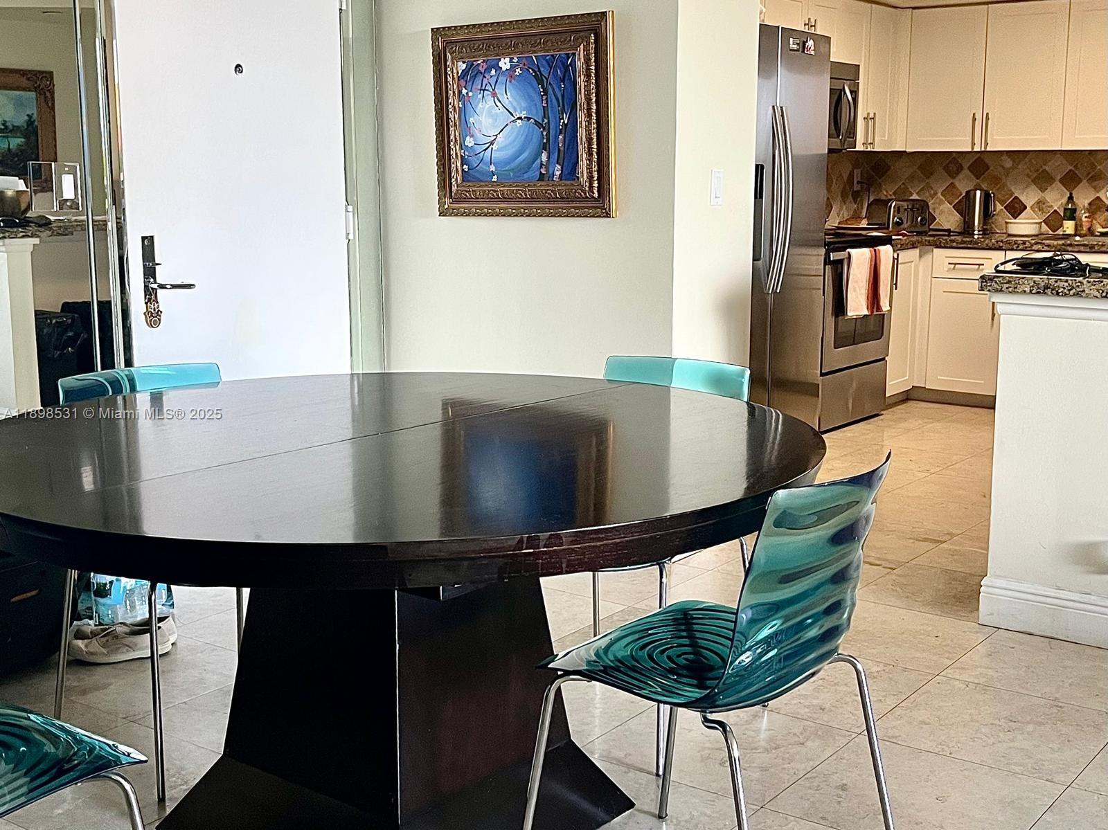 MYSTIC POINTE TOWER 500 C - Residential