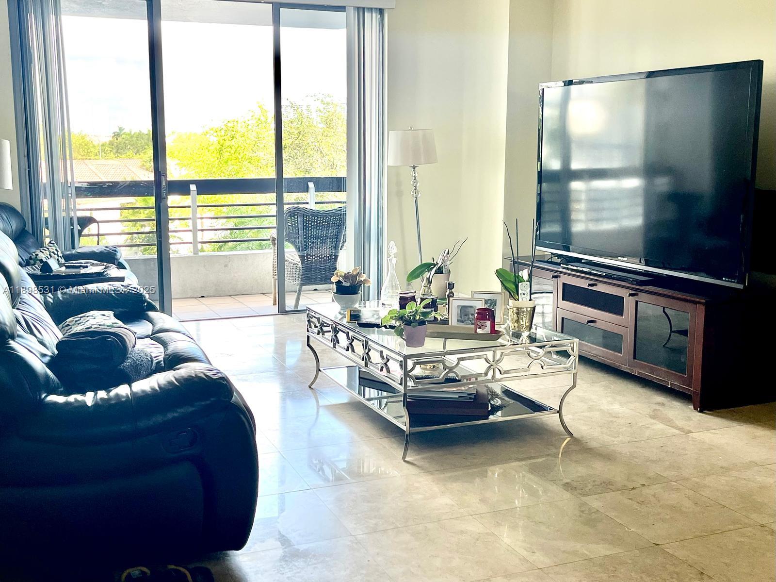 MYSTIC POINTE TOWER 500 C - Residential