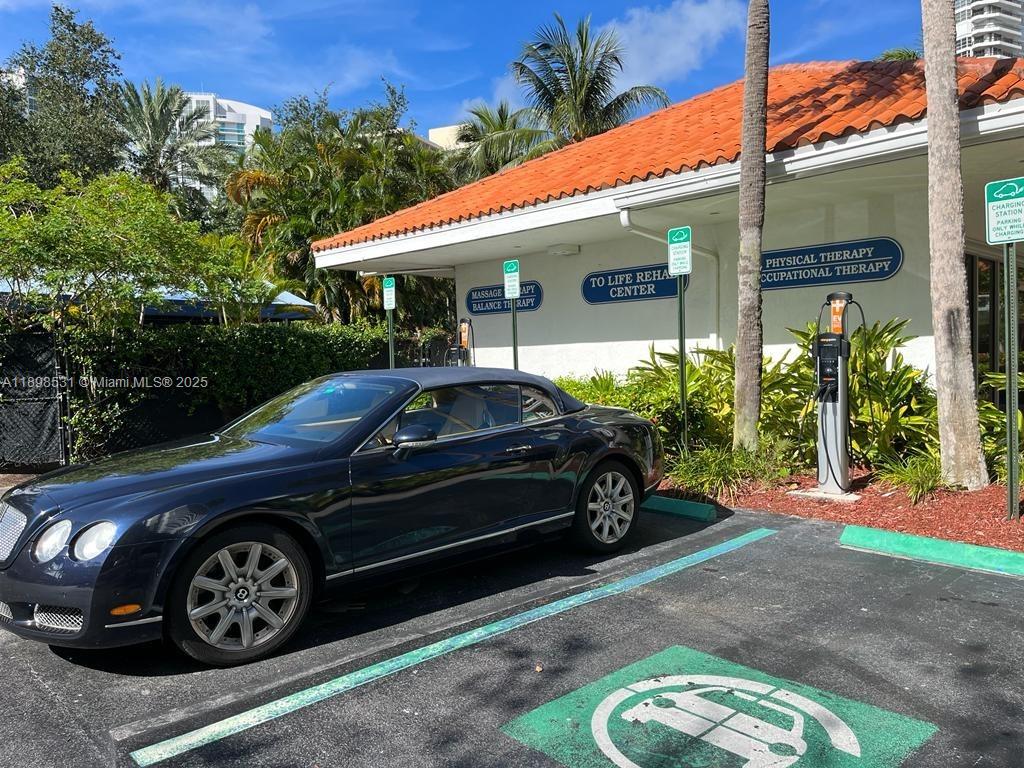 MYSTIC POINTE TOWER 500 C - Residential