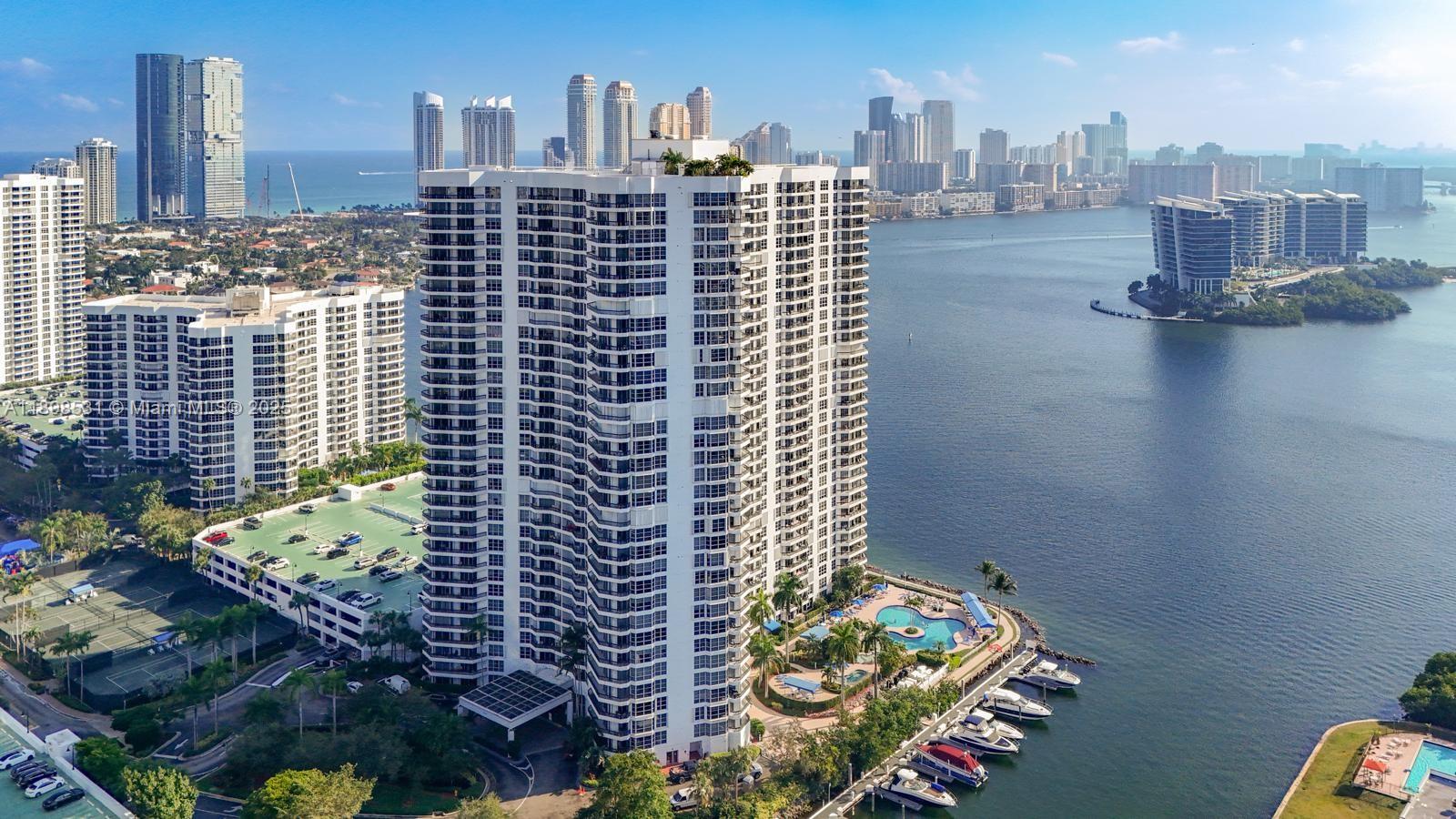 MYSTIC POINTE TOWER 500 C - Residential