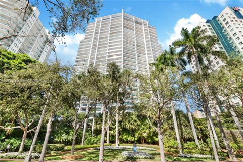 2627 S Bayshore Dr 1602 Miami FL 33133