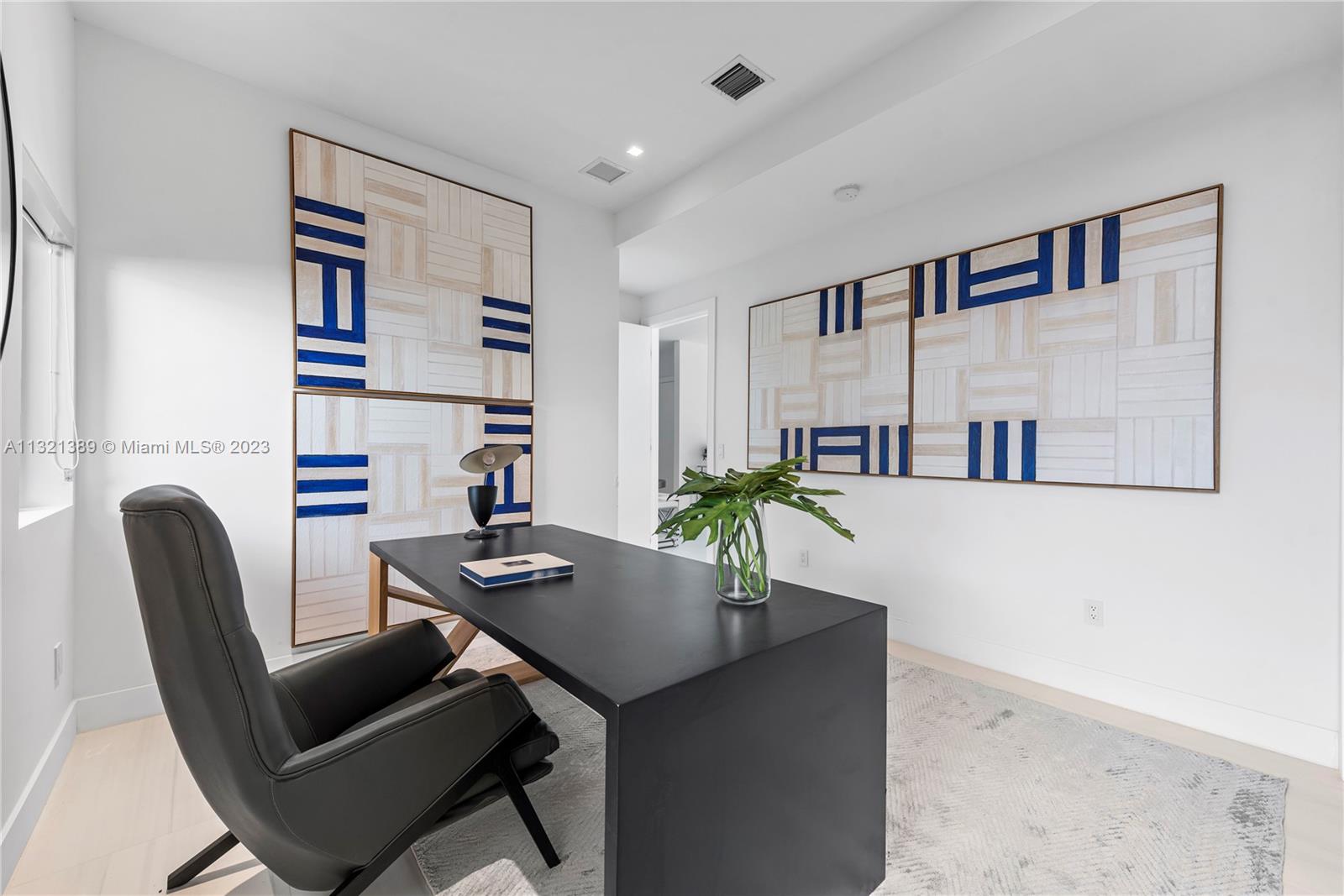 GOLDEN BEACH SEC C - Residential