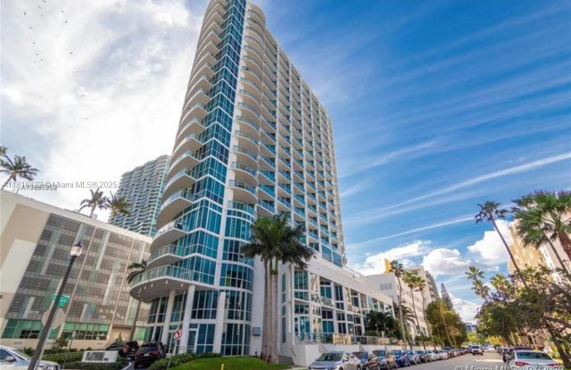 PLATINUM CONDO - Residential Lease