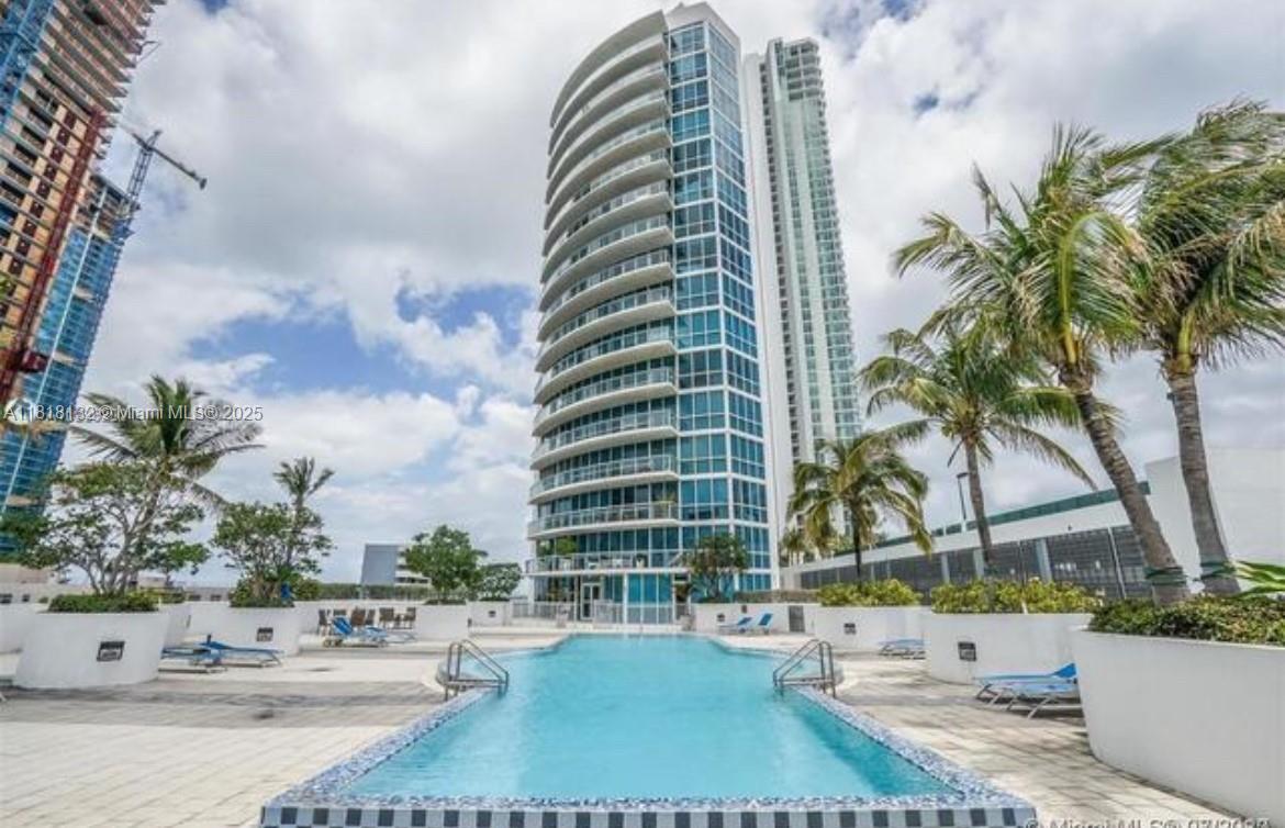 PLATINUM CONDO - Residential Lease