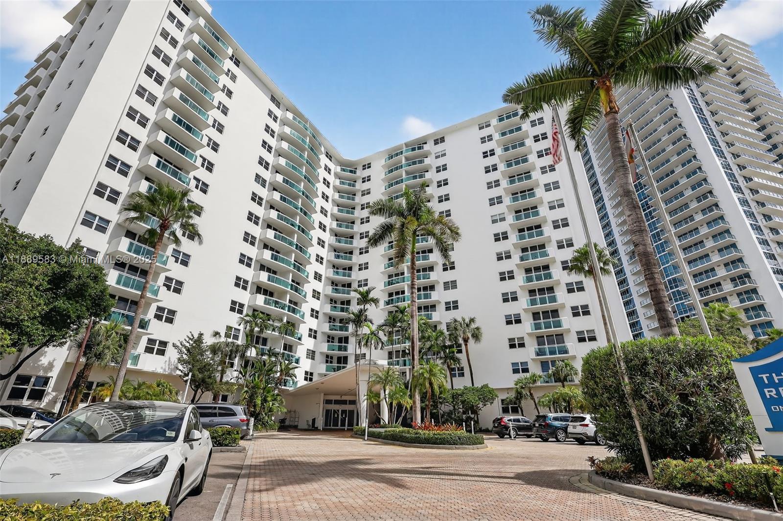 Residences on Hollywood - Residential Lease