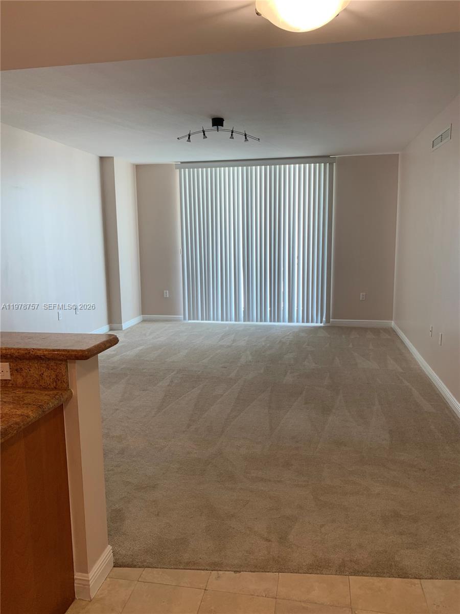 DUO CONDOMINIUM WEST - Residential