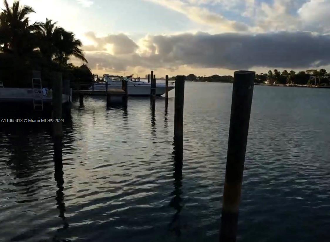BISCAYNE BEACH-2ND ADDN - Residential