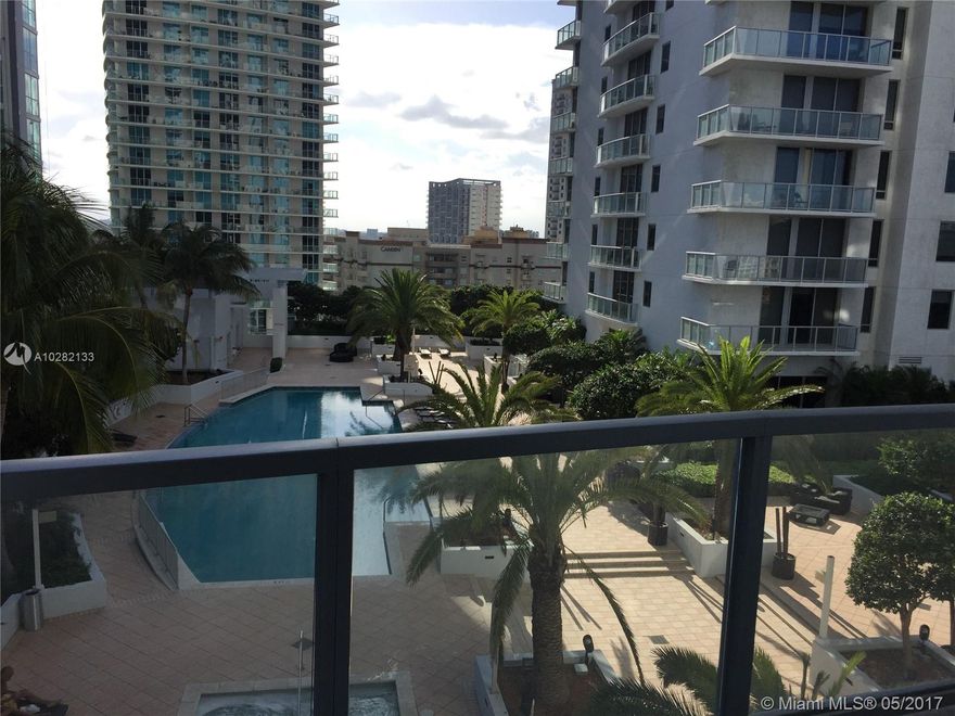 Spacious 1/1 in the heart of Brickell with pool views. Walking distance to Mary Brickell Village, shopping, restaurants, and more! 1 assigned parking space. Amenities include 24 hour security, pool, gym, club room and sauna. Building provides basic cable.
