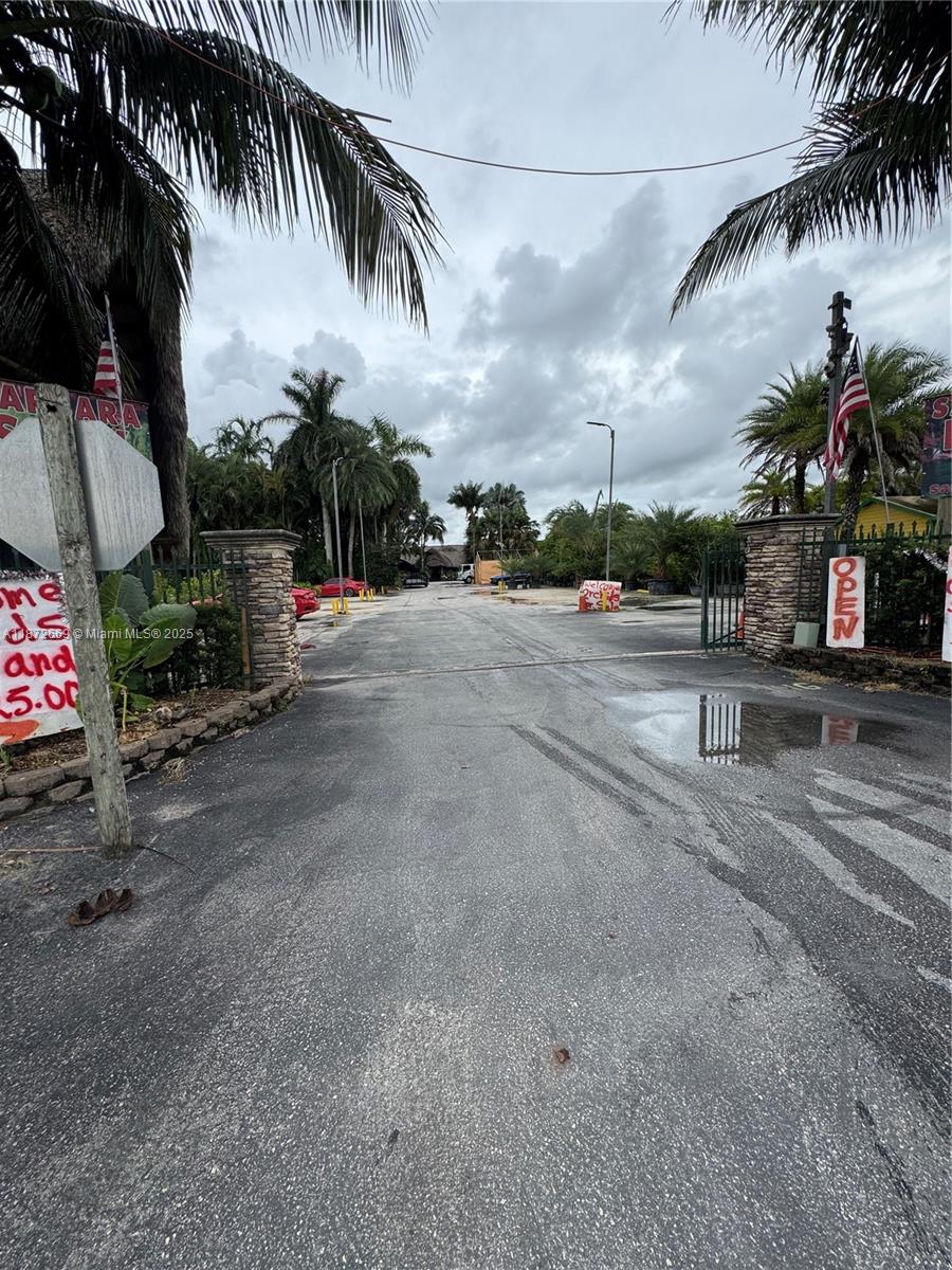 Presenting a rare opportunity to acquire a well-established nuersery business with over 20 years of success, set on 5.5 acres of prime land along the high-traffic Krome av in Miami. This fully operrational nursery comes complete with a diverse inventory of plants, equipment, and a dedicated customer base. The property boasts excellent visibility adn accessibility, making it perfect for continued agricultural ise or future deveploment. Surrouended by a mix of agricultural lands and residential estates, this locaion offers both stability and growth potential.