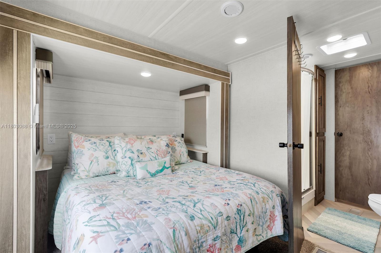 CALUSA CAMPGROUND - Residential