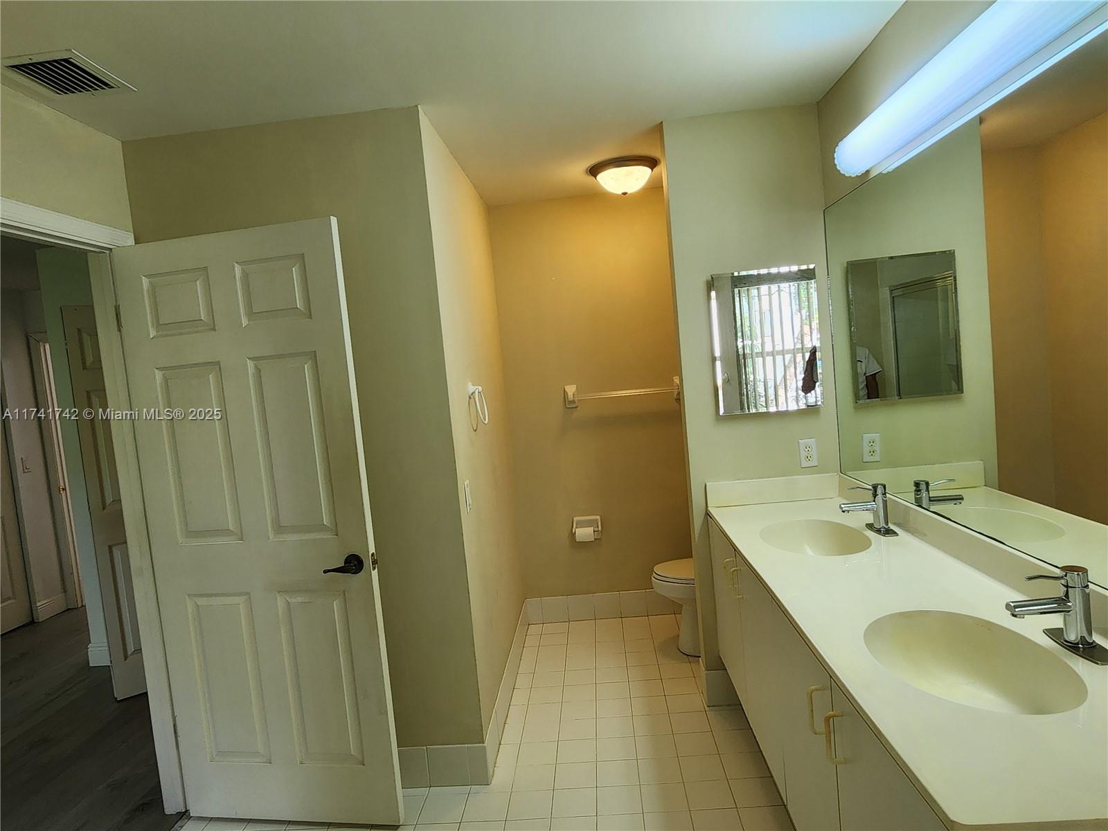 Meadow Lakes - Residential