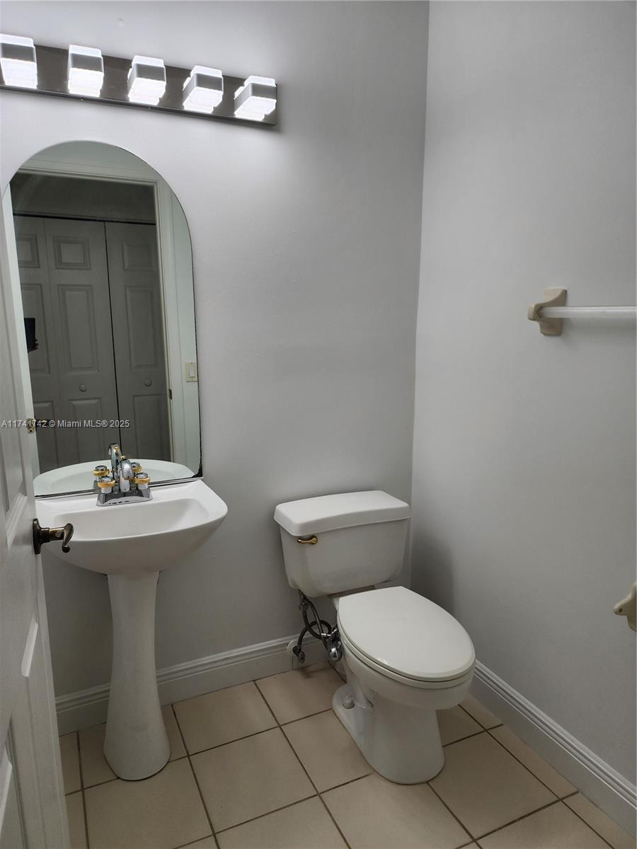 Meadow Lakes - Residential