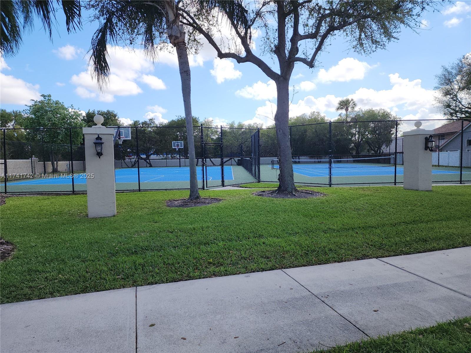 Meadow Lakes - Residential