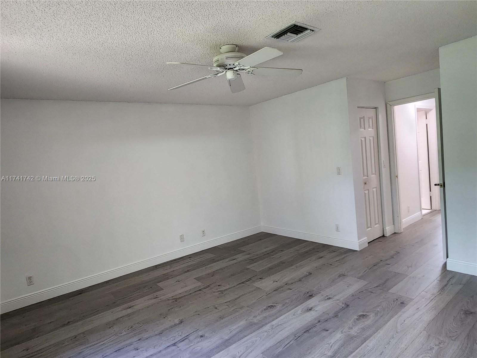 Meadow Lakes - Residential