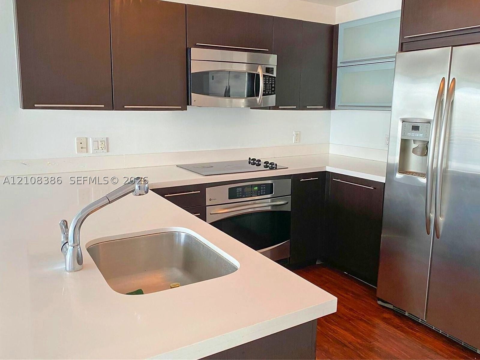 90 SW 3rd St 2401