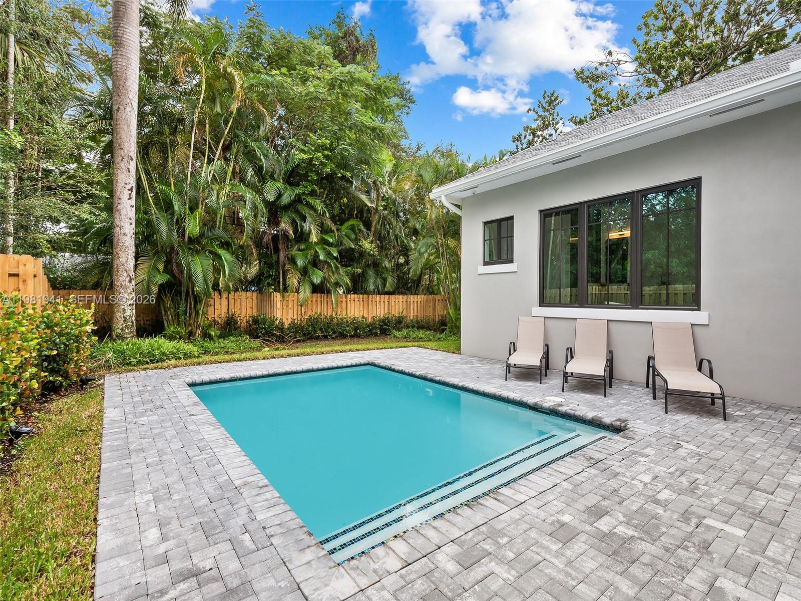 MANGO GARDENS - Residential Lease