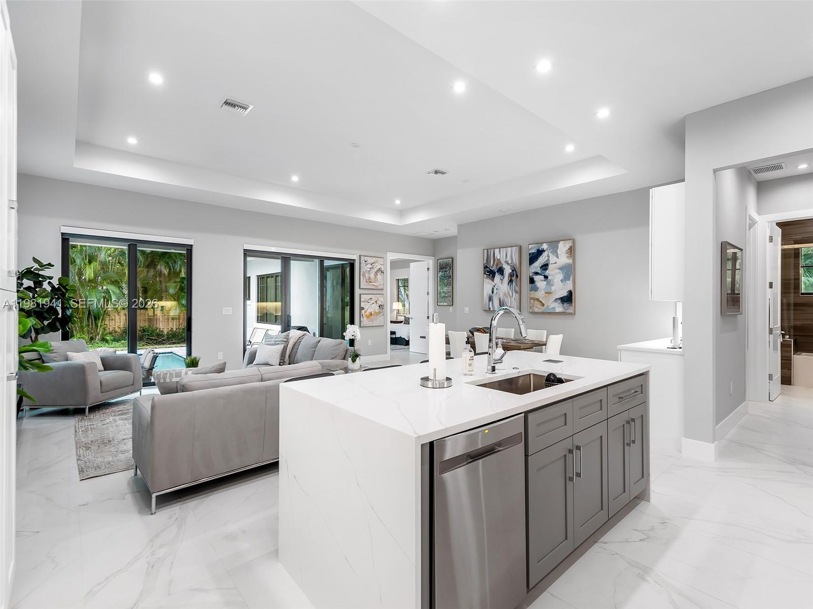 MANGO GARDENS - Residential Lease