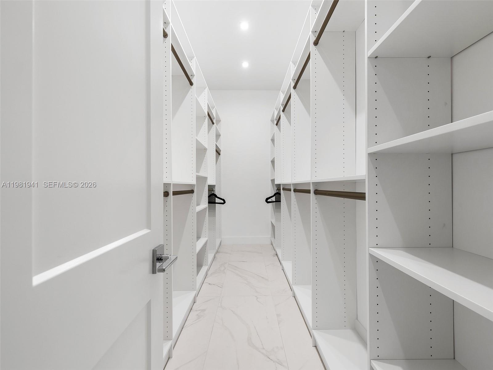 MANGO GARDENS - Residential Lease