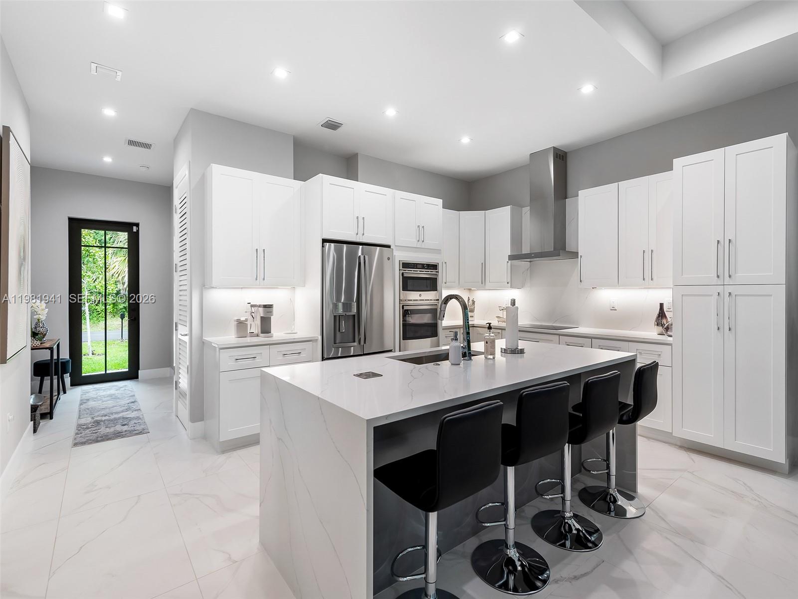 MANGO GARDENS - Residential Lease