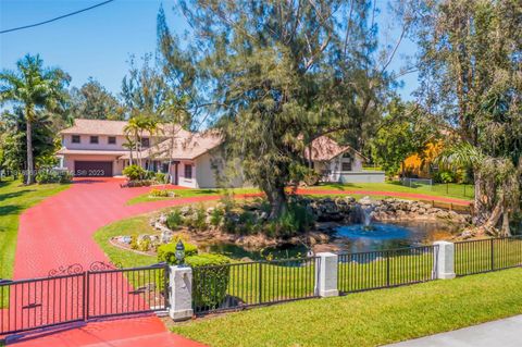 Photo of 11351 SW 3rd St, Plantation, FL 33325 (MLS # A11378969)