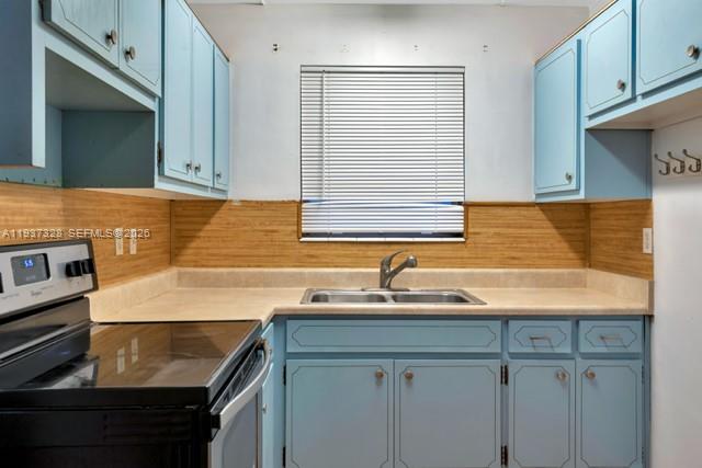 FLORAL PARK VILLAS 12 - Residential