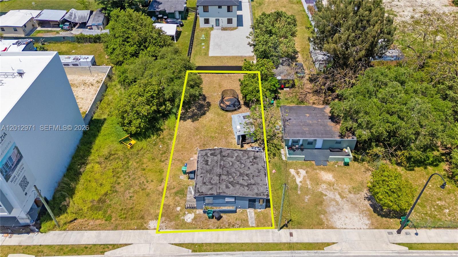 SYMMES SHARMAN TR REV - Residential