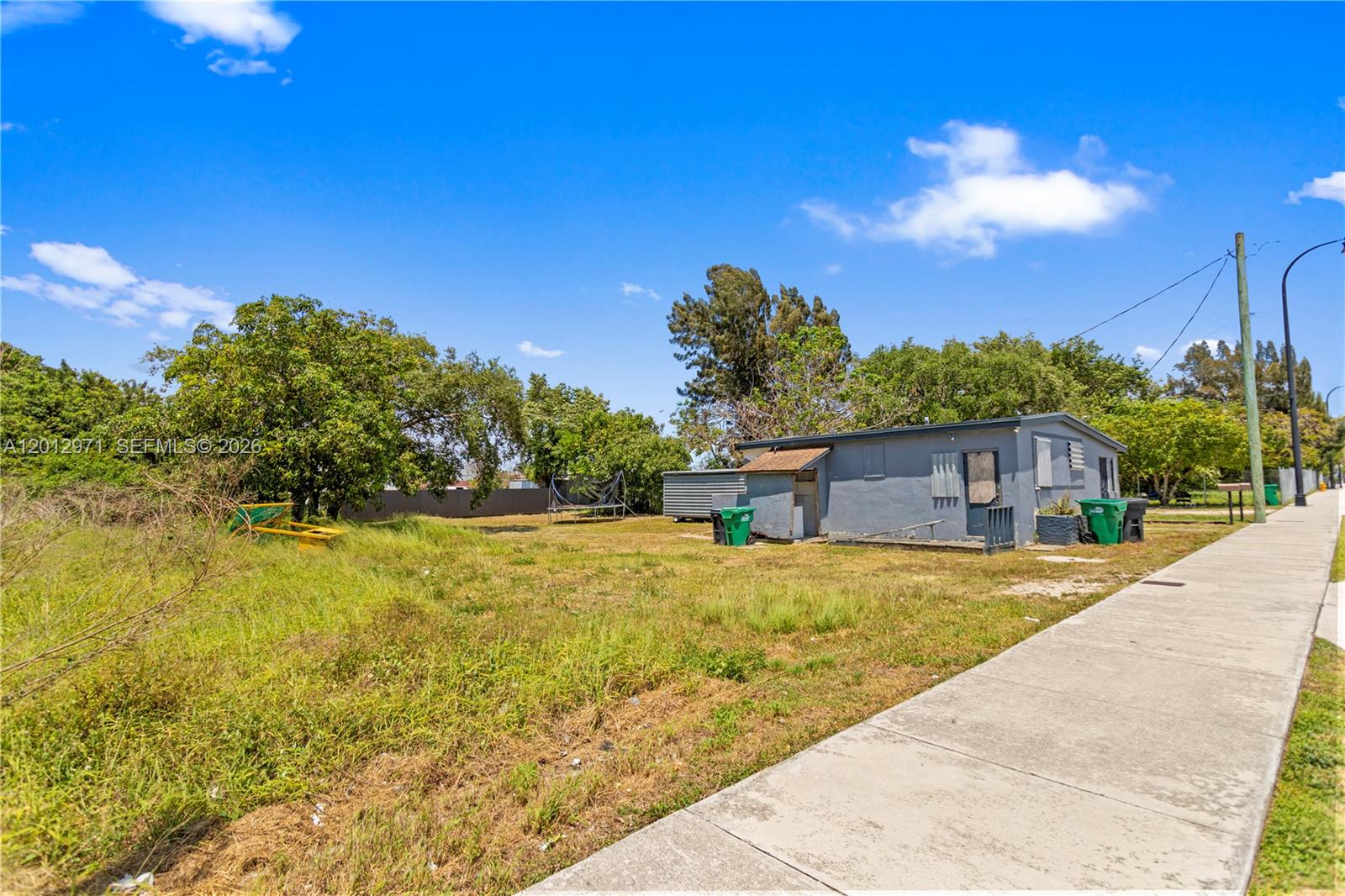 SYMMES SHARMAN TR REV - Residential