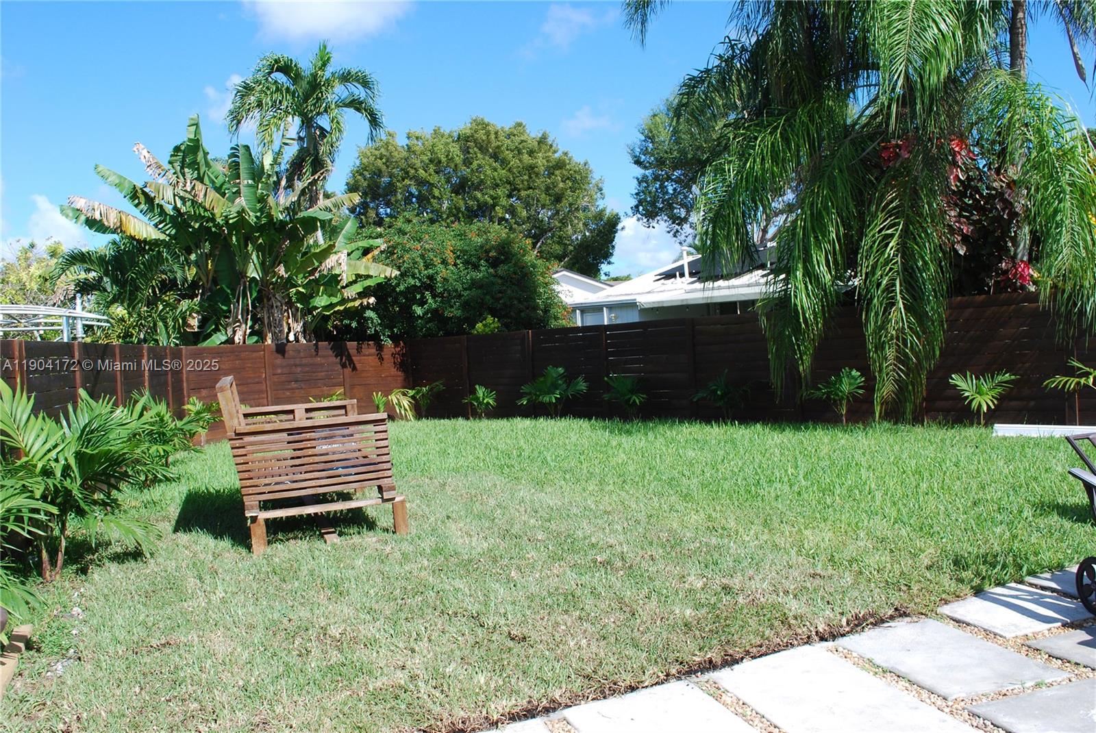 DEVON AIRE ESTATES SEC 3 - Residential