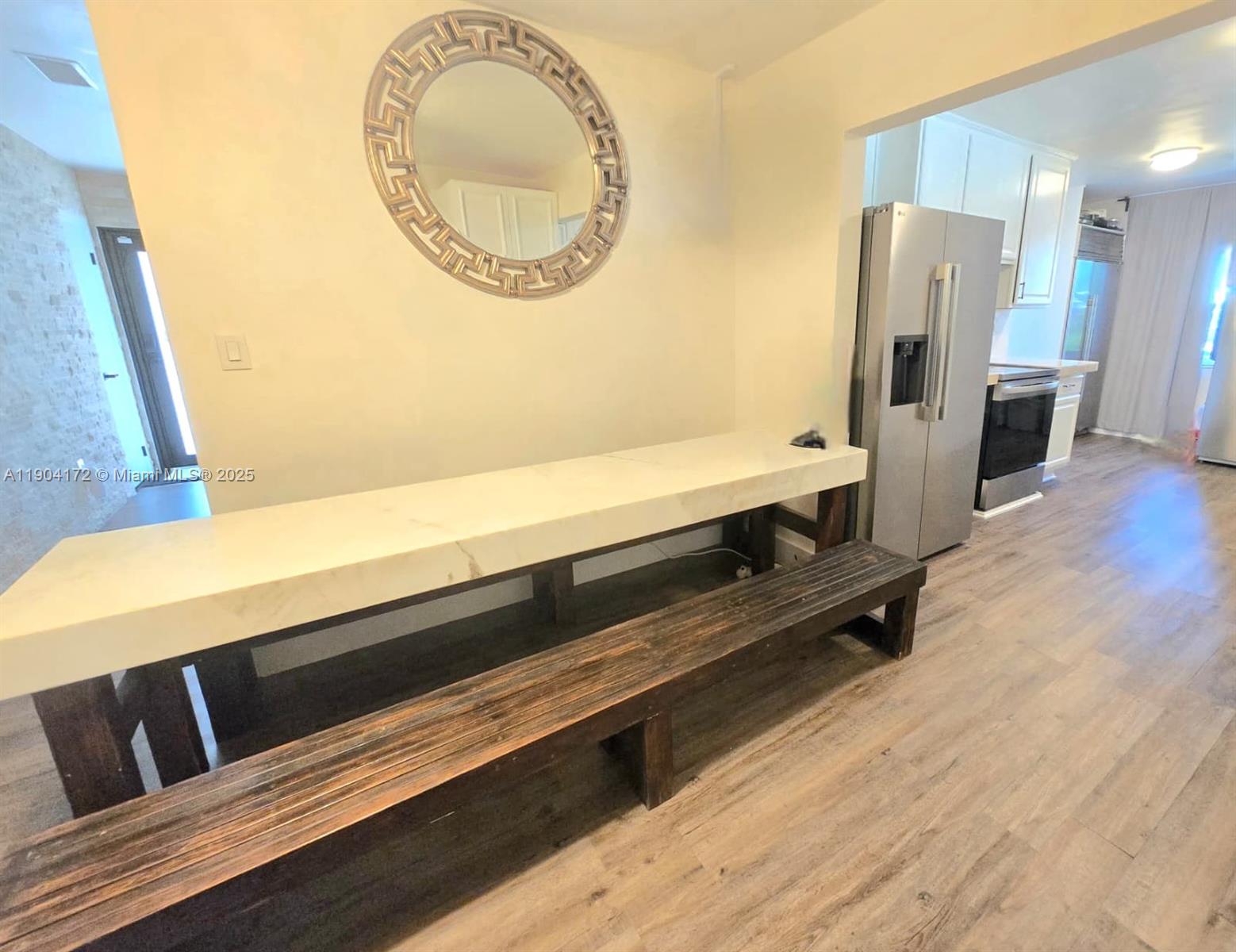 DEVON AIRE ESTATES SEC 3 - Residential