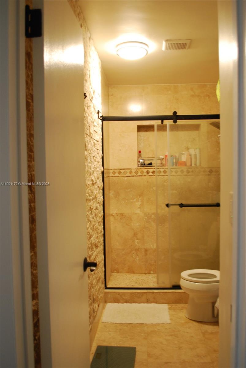 DEVON AIRE ESTATES SEC 3 - Residential