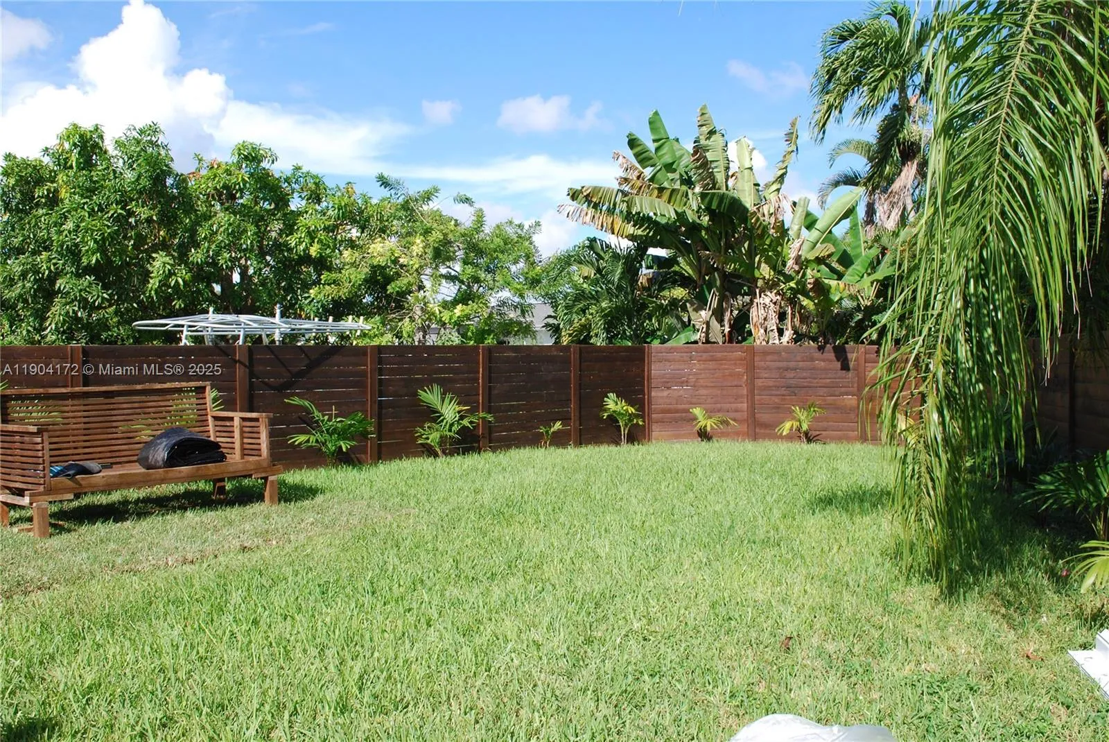 Miami, Florida 33186, United States, 5 Bedrooms Bedrooms, ,3 BathroomsBathrooms,Residential,Active,235722