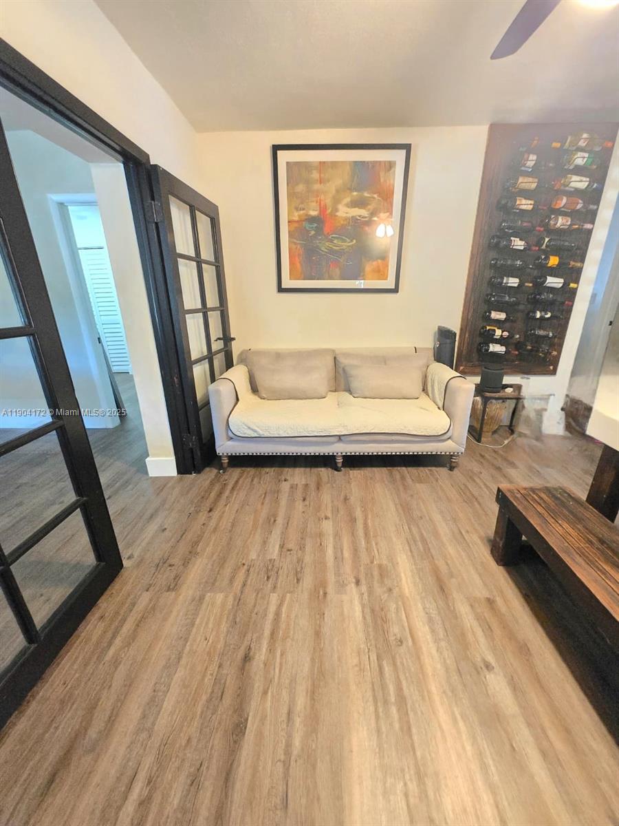 DEVON AIRE ESTATES SEC 3 - Residential